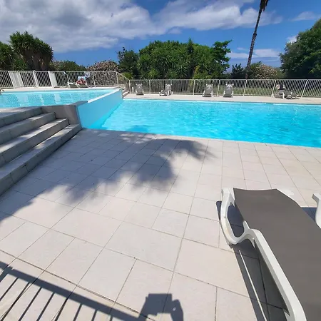 Florent - 2 Pers Piscine Flo 18 *